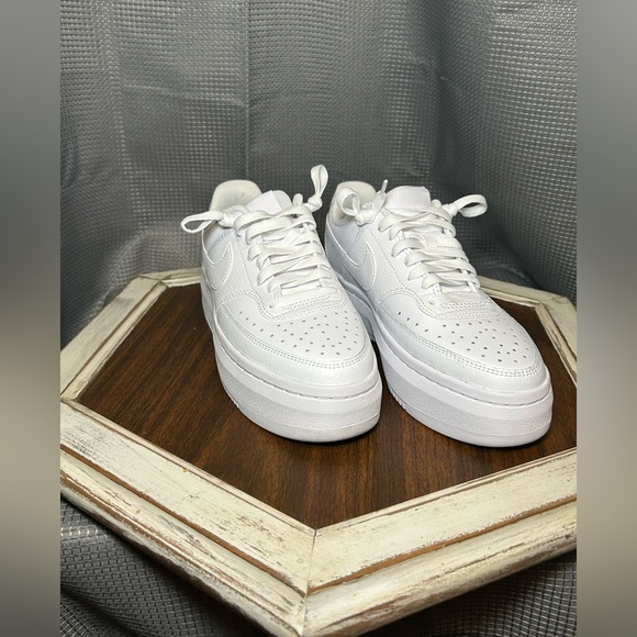 Nike Women's Court Vision Alta 8.5 New - Picture 7 of 7